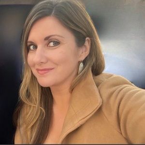 Meet your Posher, Rebecca